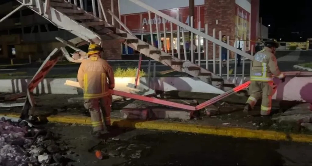 img 0480 1 Morelia: Chocan con puente peatonal