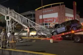 img 0481 1 Morelia: Chocan con puente peatonal